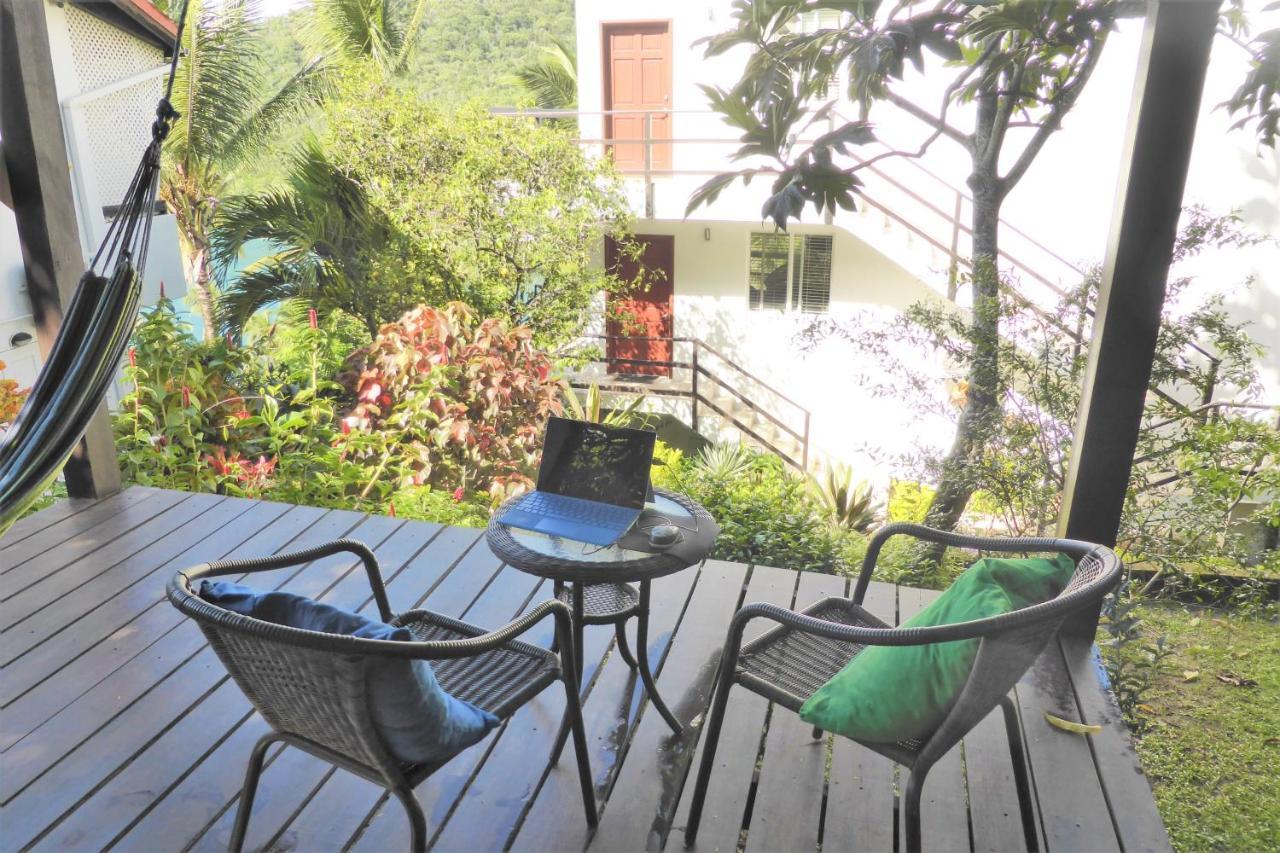 Marigot Palms Luxury Caribbean Apartment Suites Exterior photo