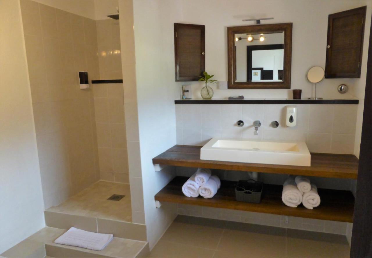 Marigot Palms Luxury Caribbean Apartment Suites Exterior photo