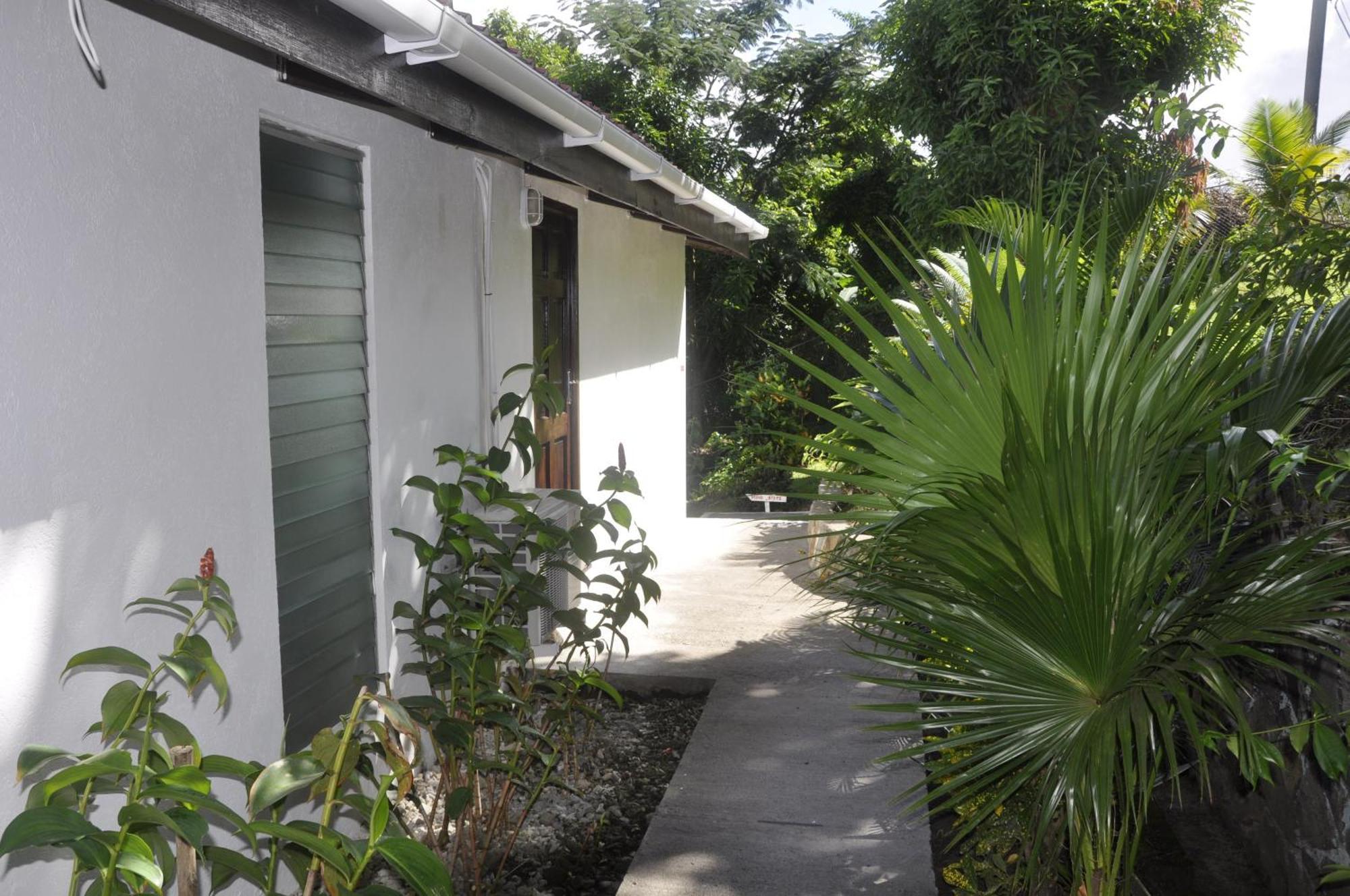 Marigot Palms Luxury Caribbean Apartment Suites Room photo